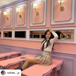 이화교복에서 꿈꾸던 예쁜 교복을 입고 특별한 인생샷을 남겨보세요! 
🎠🎢롯데월드 옆건물이라 방문이 편리해요.
📷피드에서 다양한 교복사진 구경해보세요❣
✉DM 등으로 예약 후 방문시 편리하게 이용가능합니다.
#롯데월드교복데이트 #잠실교복대여 #교복대여 #롯데월드교복 #롯데월드교복대여 #이화교복